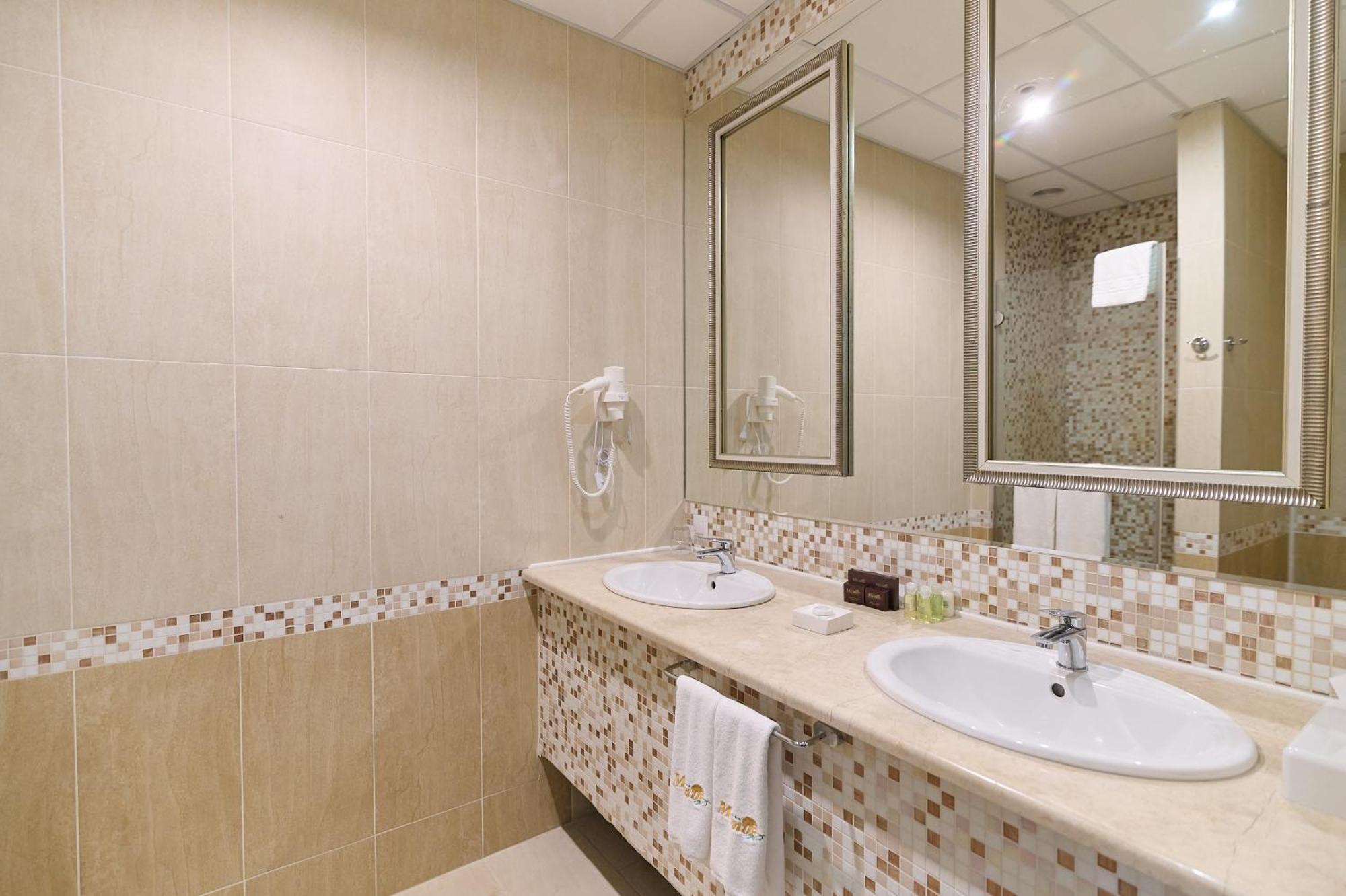 Hotel Misto Spa & Fitness Kharkiv Exterior photo